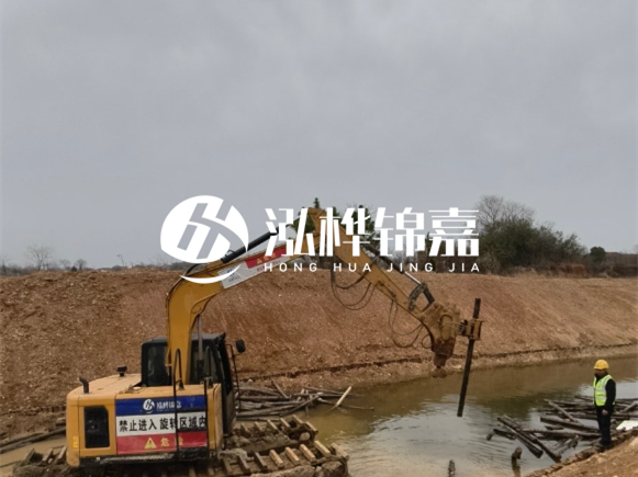 為什么要進行河道護坡？堤壩加固木樁的作用？