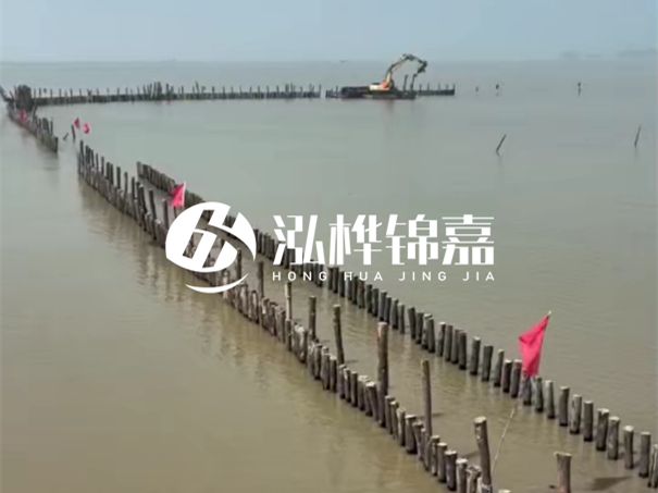 河道護坡打樁對河岸保護有何作用？河道松木樁水面需要預留多長？